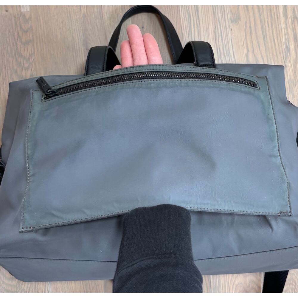 Away Everywhere Weekender Duffle Bag Luggage Gray Nylon Black Leather - Picture 13 of 15